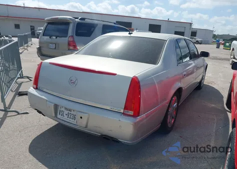 2006 Cadillac Dts Standard z USA, uszkodzony, nr VIN 1G6KD57Y26U172377